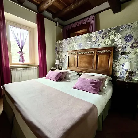 Euchelia Otel