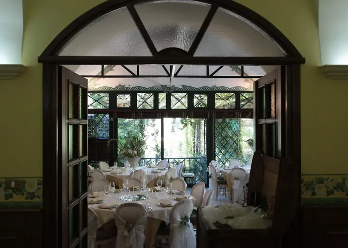 Euchelia Hotel